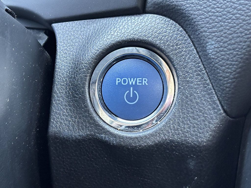 Used 2022 Toyota RAV4 XLE w/ Convenience Package AWD/4WD image 26