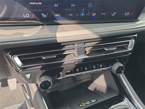 New 2026 Chevrolet Traverse LT w/ Driver Confidence Package image 12