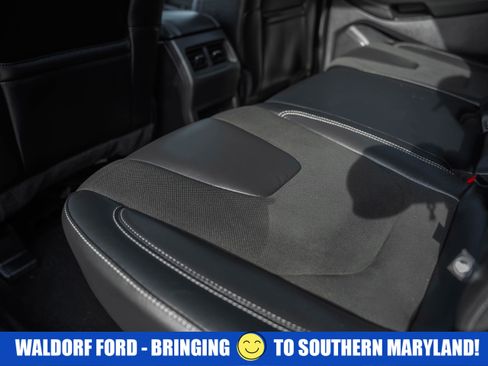Used 2019 Ford Edge ST w/ Convenience Package image 38
