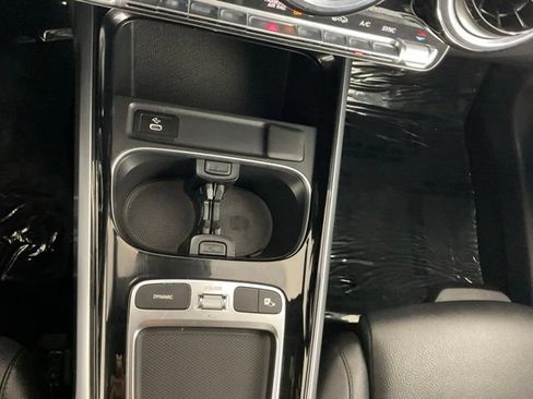 Used 2025 Mercedes-Benz GLB 250 image 19