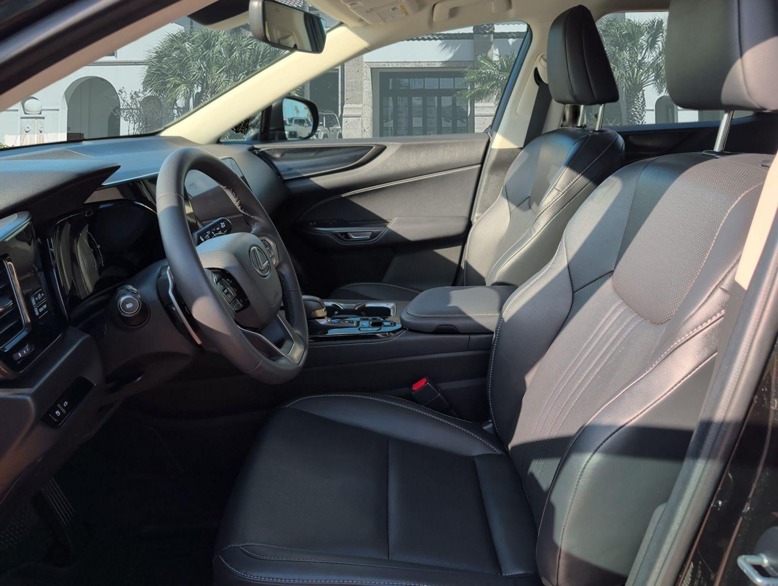 Certified 2023 Lexus NX 250 FWD w/ Towing Package (2000 Lbs) image 11