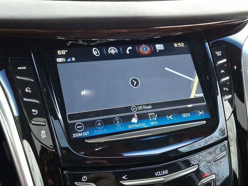 Used 2018 Cadillac Escalade Premium Luxury AWD/4WD image 19