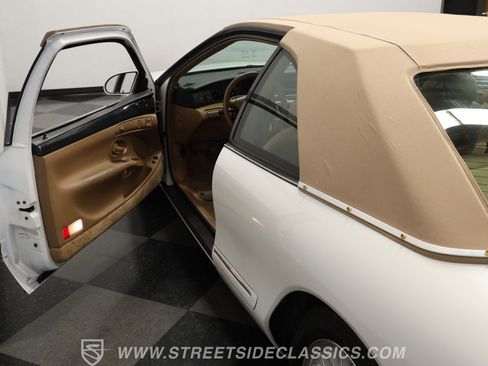 Used 1994 Lincoln Mark VIII image 32
