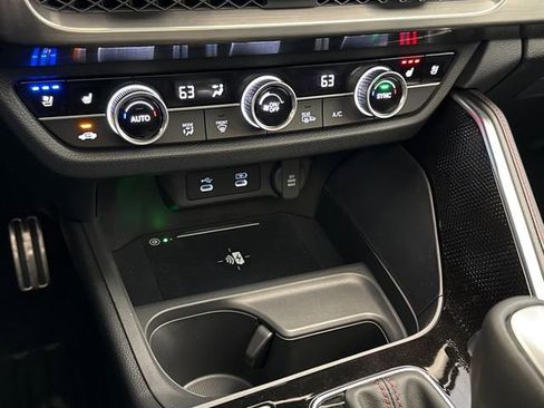 Used 2025 Acura ADX A-Spec image 22