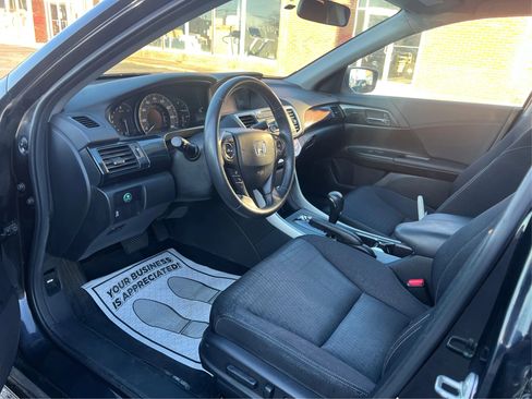 Used 2013 Honda Accord Sport image 11
