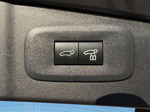 Certified 2023 Lexus RZ 450e Premium image 14