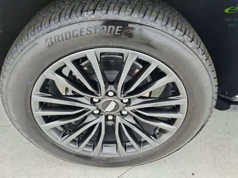 Used 2026 Cadillac Escalade Platinum Sport AWD/4WD image 62