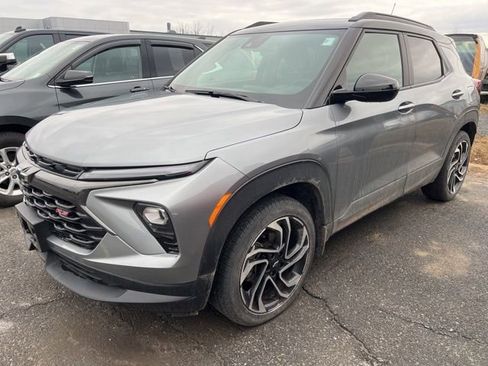 Used 2025 Chevrolet TrailBlazer RS w/ Convenience Package image 1