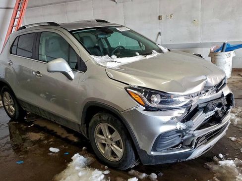 Used 2019 Chevrolet Trax LT w/ LT Convenience Package image 35