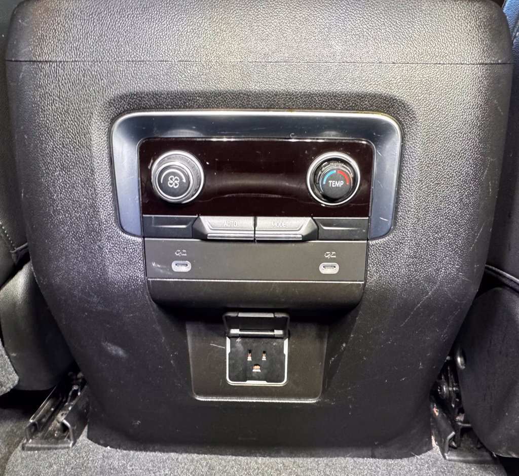 Used 2021 Chevrolet Tahoe RST AWD/4WD image 40
