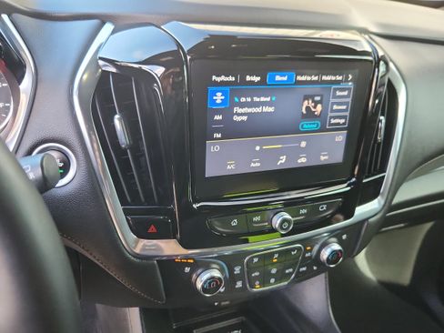 Used 2023 Chevrolet Traverse High Country AWD/4WD image 26