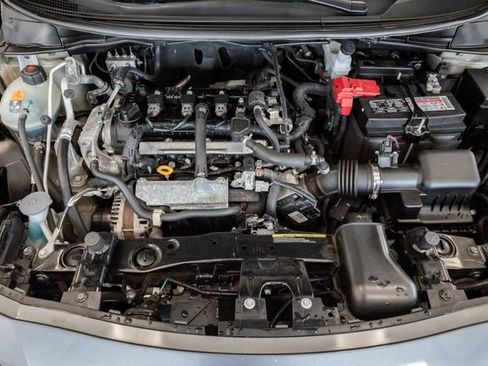 Used 2024 Nissan Versa S FWD image 4