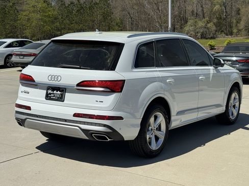Used 2025 Audi Q7 3.0T Premium w/ Convenience Package image 13