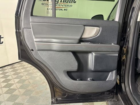Used 2025 Ford Expedition Active AWD/4WD image 22