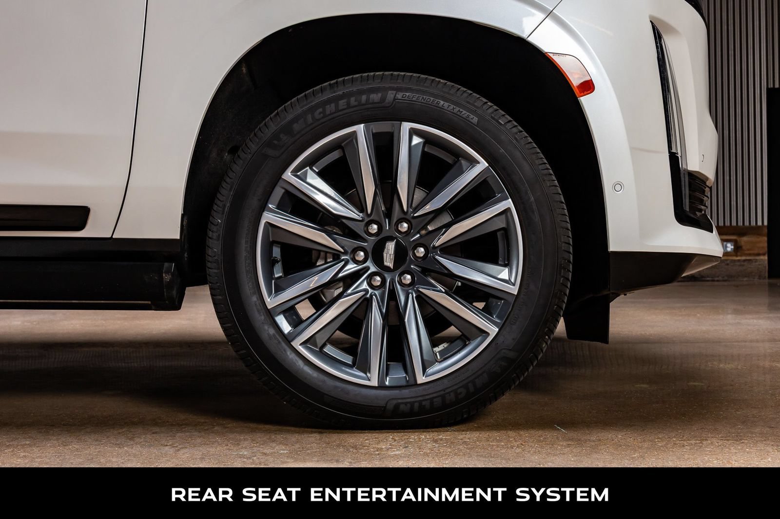 Used 2022 Cadillac Escalade Sport Platinum AWD/4WD image 11
