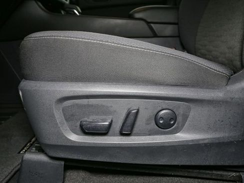 Used 2024 Nissan Pathfinder SV image 35