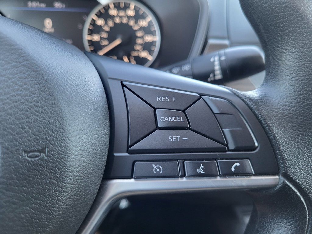 Used 2025 Nissan Altima 2.5 SV AWD/4WD image 16