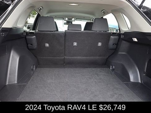 Used 2024 Toyota RAV4 LE image 19