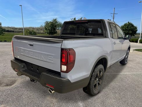 New 2026 Honda Ridgeline Black Edition image 7
