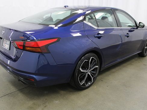 Used 2024 Nissan Altima 2.5 SR image 5