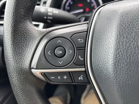 Used 2021 Toyota Camry LE w/ Convenience Package image 22