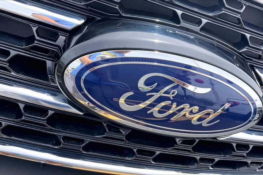 Used 2021 Ford Explorer XLT RWD image 33