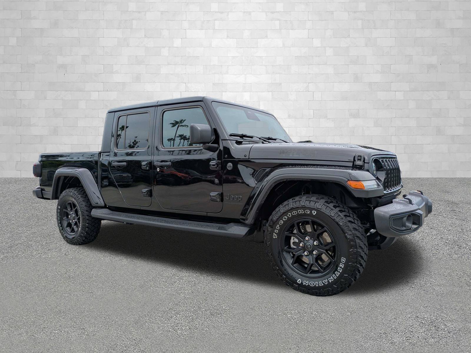 Used 2026 Jeep Gladiator Sport AWD/4WD image 1