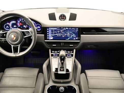 Used 2023 Porsche Cayenne image 23