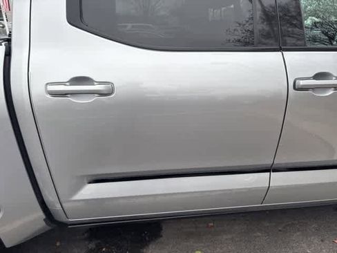 Used 2023 Toyota Tundra Platinum image 10