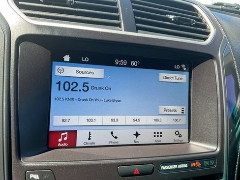 Used 2017 Ford Explorer XLT w/ Equipment Group 202A FWD image 16