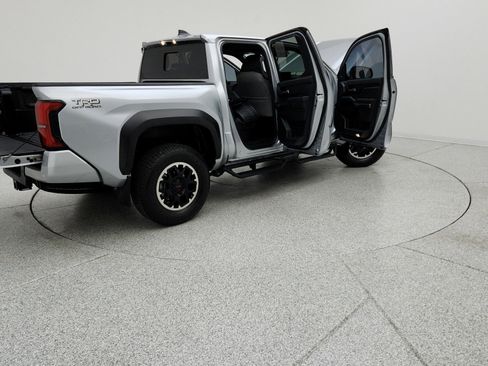 Used 2024 Toyota Tacoma TRD Off-Road w/ TRD Off Road Upgrade Package image 11