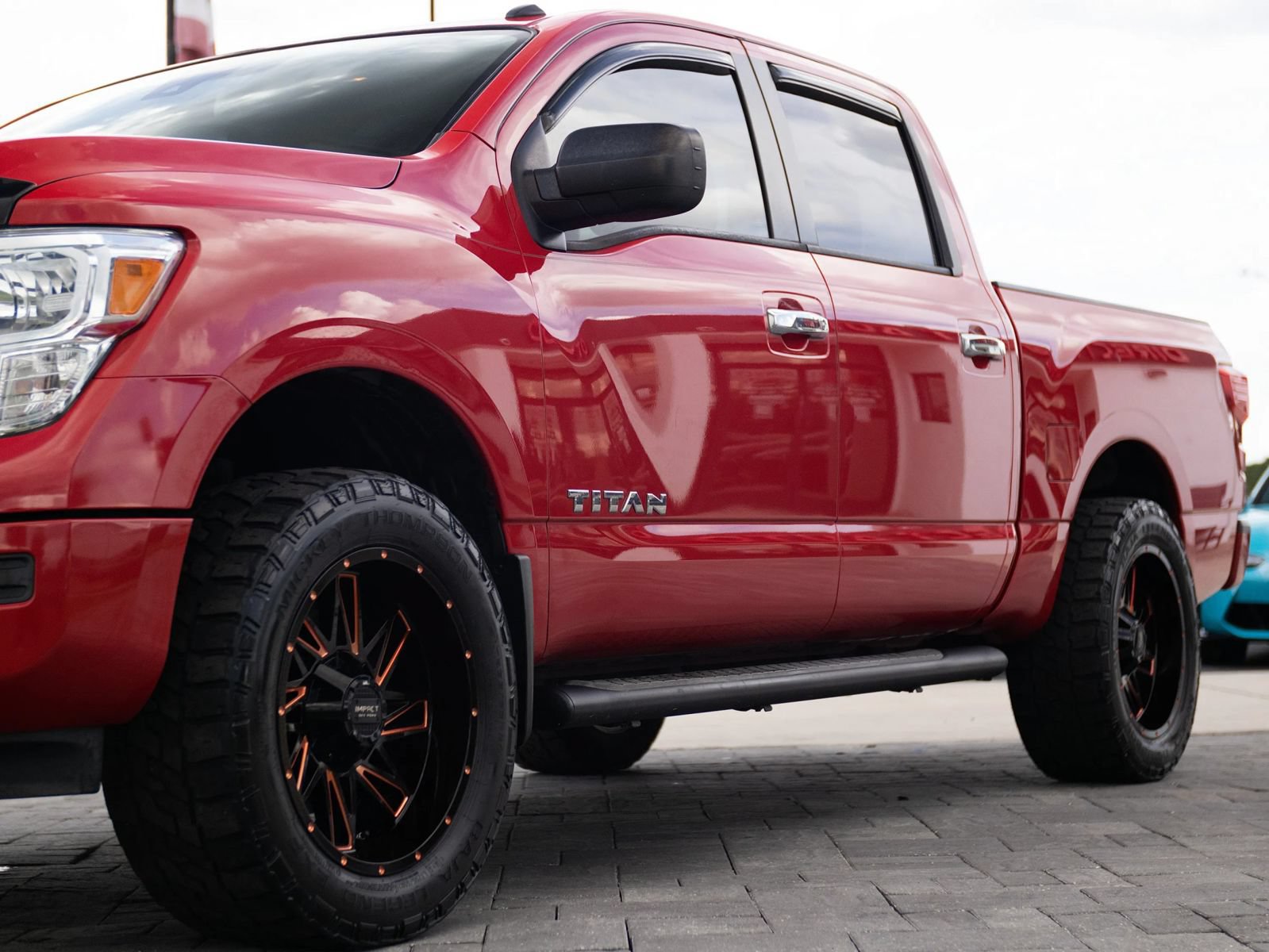 Used 2021 Nissan Titan SV w/ SV Convenience Package RWD image 8