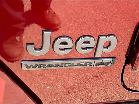 Used 2021 Jeep Wrangler Unlimited Sport AWD/4WD image 7
