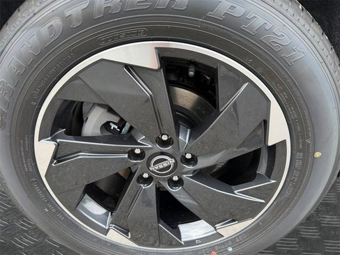 New 2026 Nissan Rogue SV w/ SV Premium Package image 20