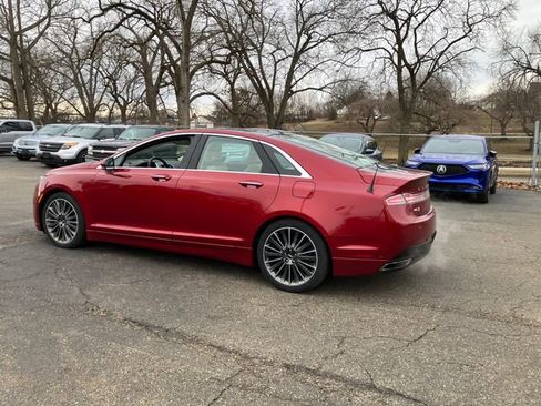 Used 2014 Lincoln MKZ image 3