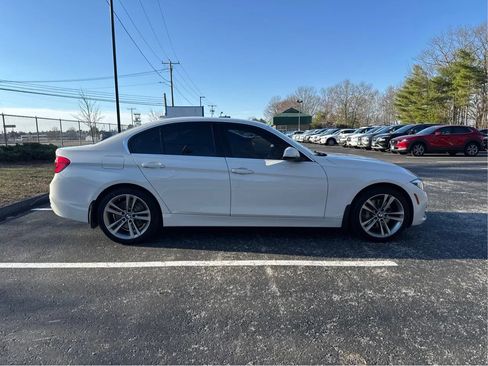 Used 2018 BMW 340i xDrive Sedan w/ Premium Package AWD/4WD image 10