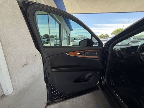Used 2020 Lincoln Nautilus Reserve w/ Equipment Group 201A FWD image 11