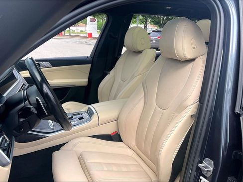 Used 2022 BMW X7 xDrive40i w/ M Sport Package AWD/4WD image 30
