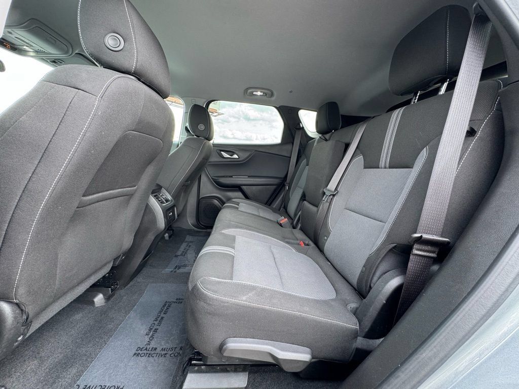 Used 2024 Chevrolet Blazer LT w/ Convenience Package FWD image 34
