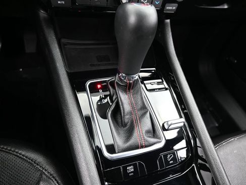 Used 2023 Jeep Compass Trailhawk w/ Trailhawk Elite Group image 32