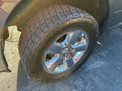 Used 2019 RAM 1500 Big Horn image 2