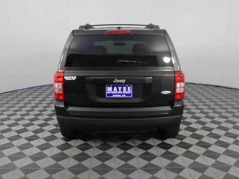 Used 2014 Jeep Patriot Latitude image 20