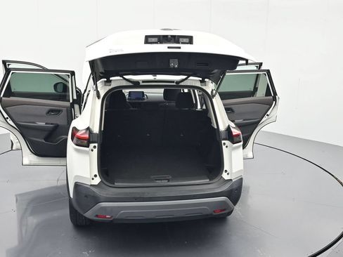 Used 2023 Nissan Rogue S FWD image 45