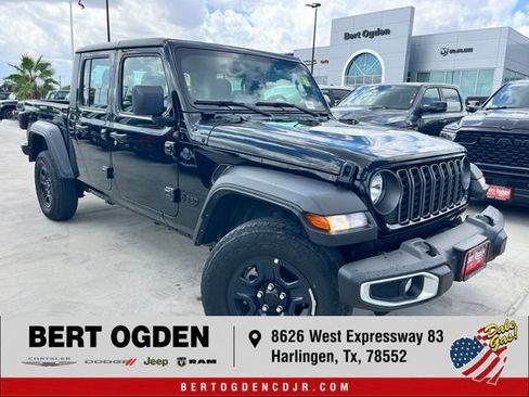 Used 2024 Jeep Gladiator Sport AWD/4WD image 1