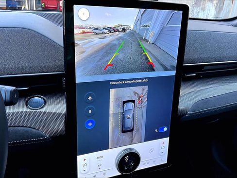 Used 2025 Ford Mustang Mach-E GT image 28