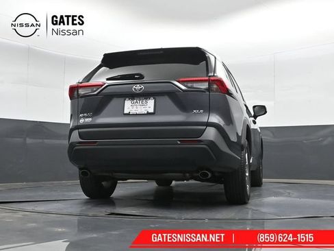 Used 2024 Toyota RAV4 XLE FWD image 34