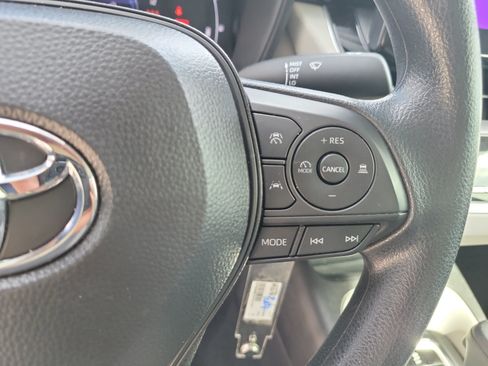 Used 2026 Toyota Corolla LE FWD image 28