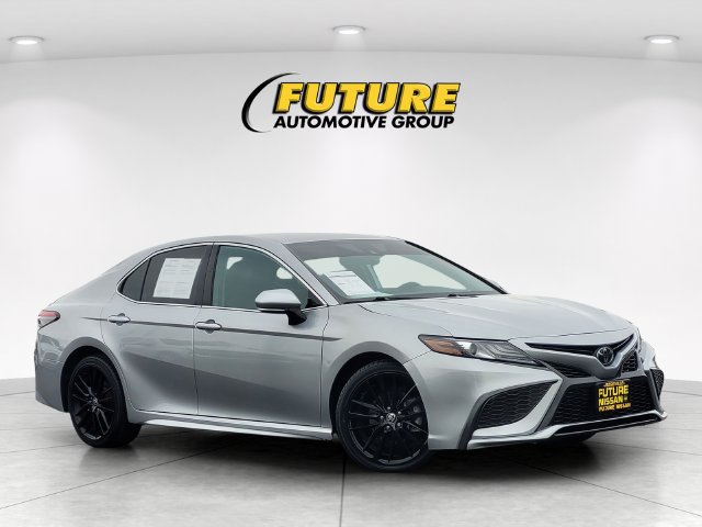 Used 2021 Toyota Camry XSE w/ Carpet Mat Package (TMS) FWD image 1