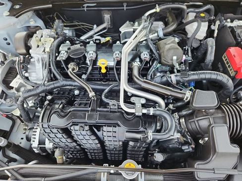 Used 2024 Nissan Altima 2.5 SR w/ SR Premium Package FWD image 15