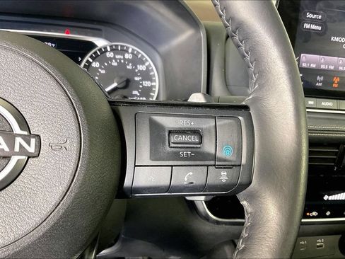 Used 2023 Nissan Rogue SV w/ SV Premium Package AWD/4WD image 26
